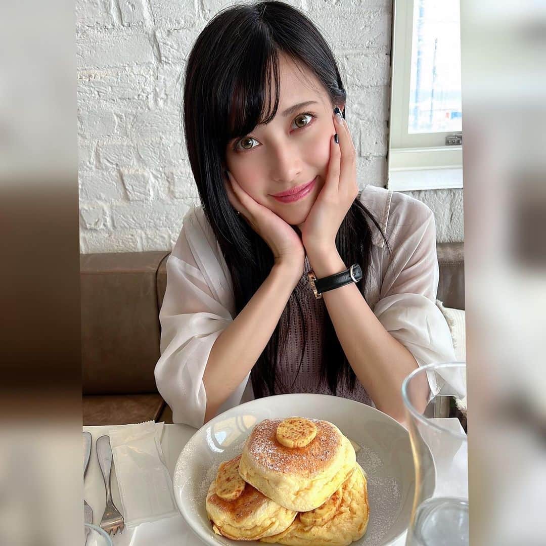 鷲見友美ジェナのインスタグラム：「パンケーキとわたし」