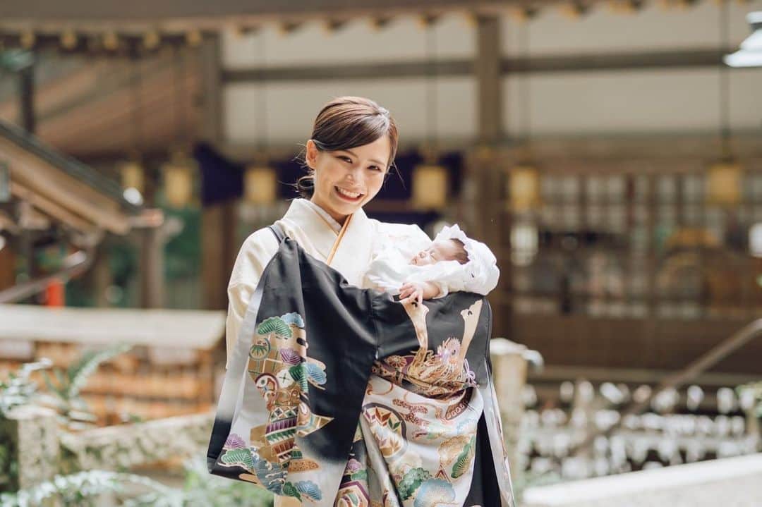 永山竜樹さんのインスタグラム写真 - (永山竜樹Instagram)「・  2022/09/17  お宮参りに行ってきました⛩  初めての子育ては大変な事が多いですが、妻のお陰で息子は元気に日々成長してくれています！  強くかっこいい父親の背中を見せるために日々精進していきます！  #お宮参り#枚岡神社#永山栄樹#Eiju」10月1日 18時21分 - ryuju60