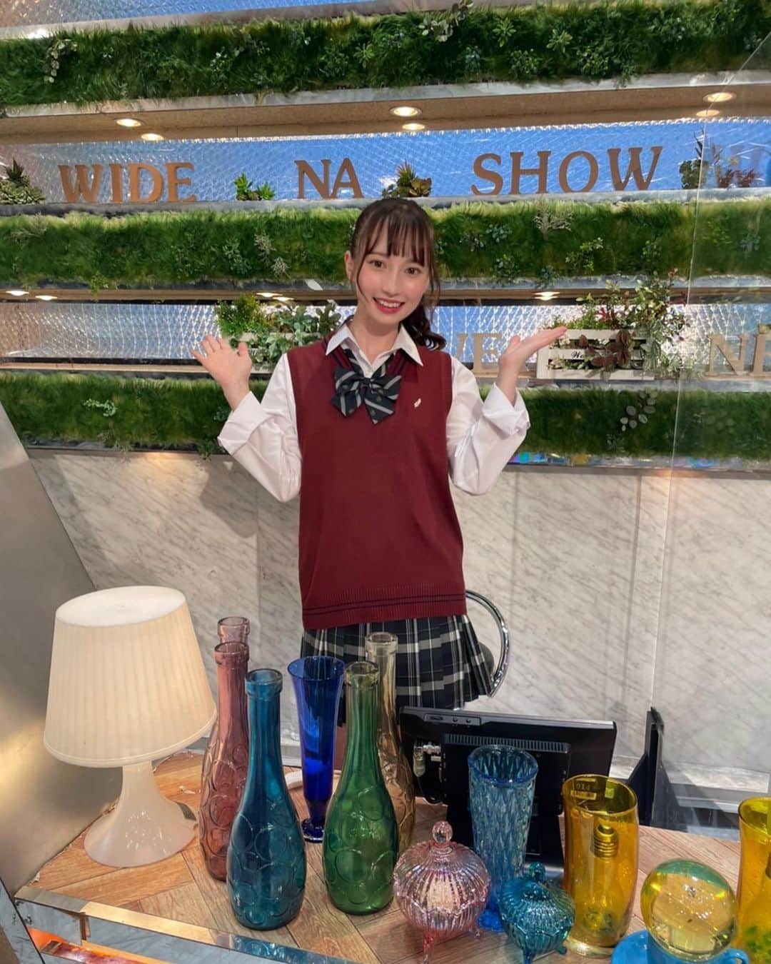 神谷侑理愛のインスタグラム：「‪‪《 お知らせ 》 ⁡ 明日、10月2日(日)10:00-11:15放送の 『ワイドナショー』 にワイドナティーンとして 初出演させて頂きます！ ⁡ 関東地方の方も#フジテレビ さんで見ることが出来るので、 是非リアルタイムでご覧下さい︎︎︎︎☑︎ ⁡ ⁡ #ワイドナショー #ワイドナティーン #神谷侑理愛」
