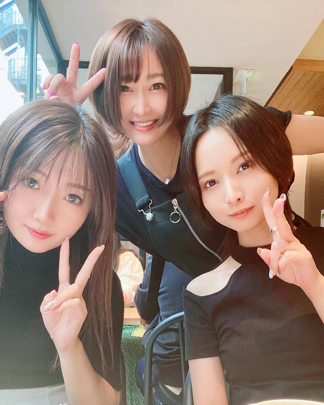 西野翔さんのインスタグラム写真 - (西野翔Instagram)「にしのしょうはあぶないビスチェをそうびした！ マジックミラー号マンがあらわれた！  たたかう にげる ティッシュ◀︎ アイテム 西野翔 shownishino マジックミラー号 softondemand sodstar  sexygirsls ...