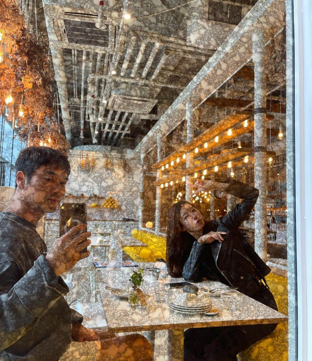 パク・ジュヒョンのインスタグラム：「제목:서울나들이」