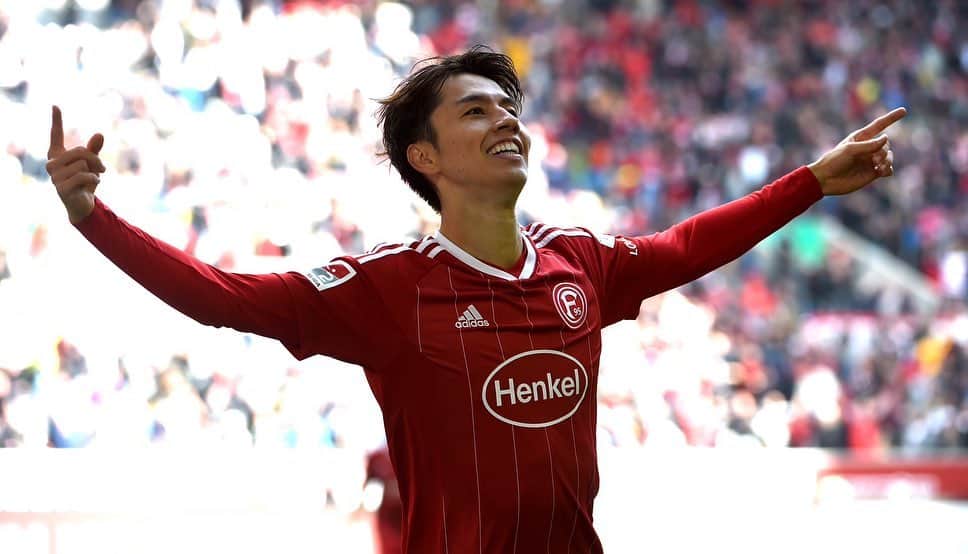 田中碧のインスタグラム：「Finally🔴⚪️」