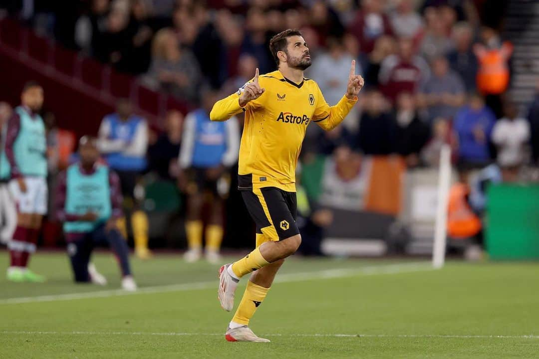 ジエゴ・ダ・シウヴァ・コスタのインスタグラム：「Not the result we wanted, but, happy to be back to play and it’s just the new beginning!  Come On Wolves!🐺」