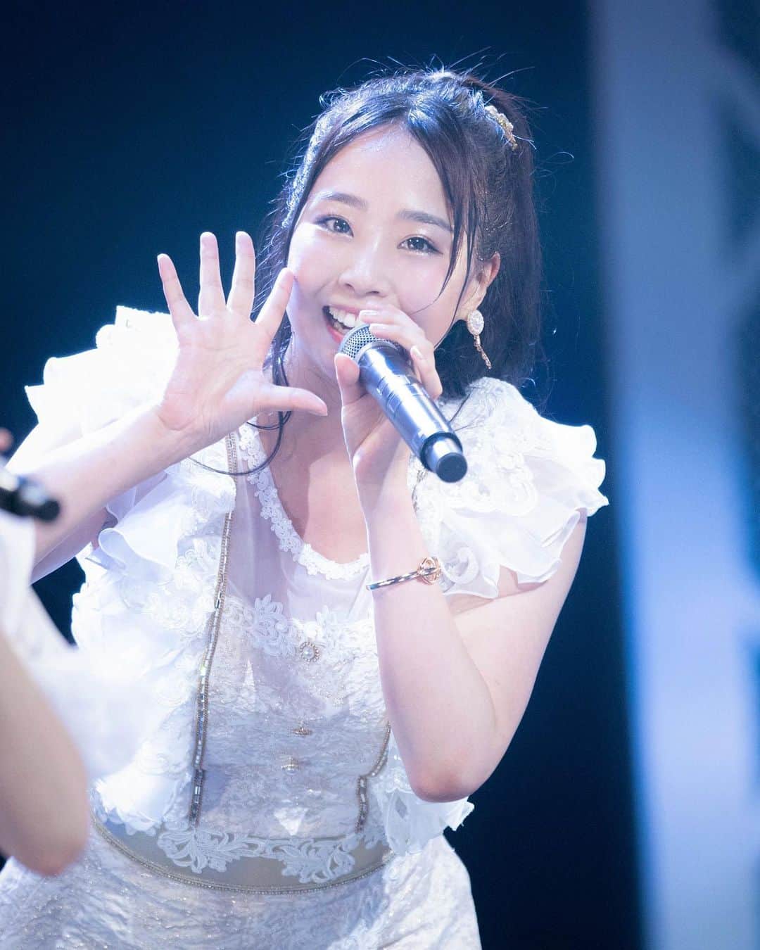 加藤夕夏のインスタグラム：「⁡ ⁡ ⁡ #NMB4812thanniversaryLIVE ⁡ ありがとうございました！❤︎ ⁡ 13年目も大好きだ虫で居てください❤︎ よろしくお願いします！！！！ ⁡ ⁡ 写真で余韻に浸り虫、、、 ⁡ ⁡ #NMB48 #好きだ虫 #NMB48_カメコ ⁡ ライブ中の写真！ カメコの皆様ありがとうございます🥰 選びきれないくらい素敵な写真、全部宝物です🥰」
