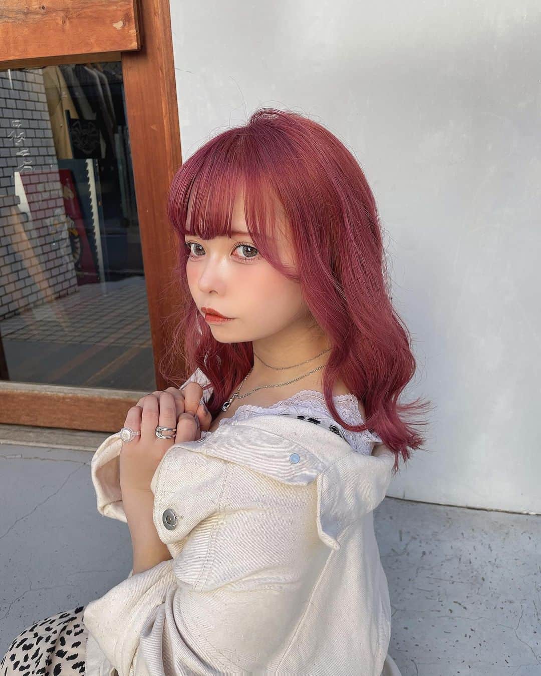 つぐみるんのインスタグラム：「理想の色でありダメージを抑えてくれるすぅさんのカラーは魔法🐥💫  @suu.suu.sun  いつもありがとうございます💫」