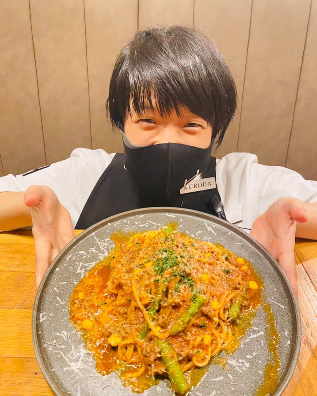 T.G.HEARTH TGハースさんのインスタグラム写真 - (T.G.HEARTH TGハースInstagram)「【牛そぼろとアスパラ・コーンのトマトソースパスタ】牛そぼろの旨味と野菜の食感が楽しい一皿。お昼から赤ワインが欲しくなっちゃいますね🍷 ⁡ ⁡ 【月～木】 Lunch  11:30～15:30(L.O14:30) Dinner 18:00～22:30(L.O21:30) ※金曜日は23:00closed(L.O22:00) 【土・日・祝】 Lunch  11:30～15:30(L.O15:30) Dinner 15:30～23:00(L.O22:00) ※日、祝は22:30 closed(L.O21:30) ⁡ ⁡ 新しい仲間も募集中！！ #hearth#恵比寿ガレット#東京イタリアン#恵比寿グルメ#恵比寿ビストロ#恵比寿ディナー#恵比寿イタリアン#恵比寿ランチ#恵比寿カフェ#恵比寿チーズ#恵比寿パンケーキ#代官山グルメ #代官山ディナー#渋谷イタリアン#渋谷カフェ#渋谷グルメ#渋谷ランチ#渋谷ディナー#渋谷チーズ#ハース#ガレット#galette#スフレパンケーキ#パンケーキ#pancake#チーズフォンデュ#パスタ#生パスタ#pasta ⁡ ⁡」10月3日 13時56分 - tghearth