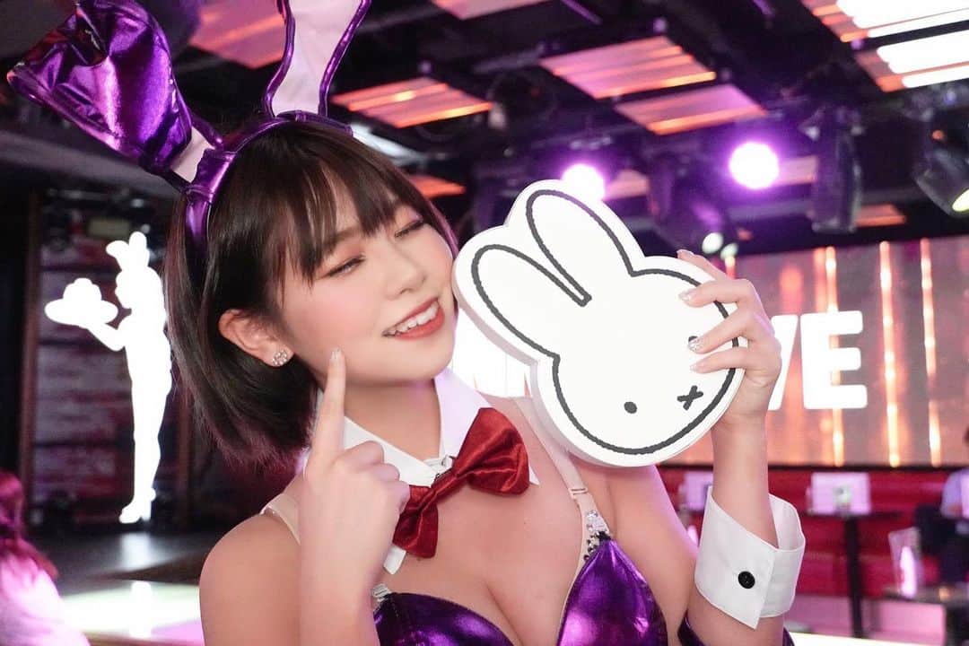 えれなのインスタグラム：「今日はだいすきなすずの２周年イベント🧸🎐  ' #バーレスク大阪#バーレスク大阪えれな  #バーレスク#バーレスク東京 #北新地#大阪観光  #ショートカット  #ショートヘア#ショートヘアー女子  #童顔女子#ロリ#バニーガール #アイドル#バニーガールコスプレ  #ロリ巨乳#インスタ映え #グラビア撮影 #ロリ顔 #大阪#梅田#ショートヘアー  #グラドル自撮り部 #童顔巨乳 #エンタメ活動を止めない  #burlesque#burlesqueosaka #burlesquetokyo#gravureidol  #gravure#japanesegirl」