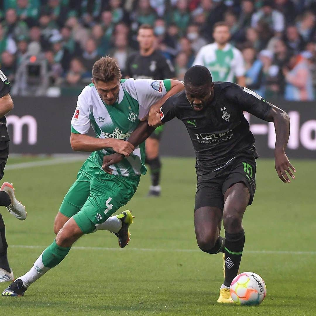 ニクラス・シュタルクのインスタグラム：「🟢⚪️ #Heimsieg @werderbremen」