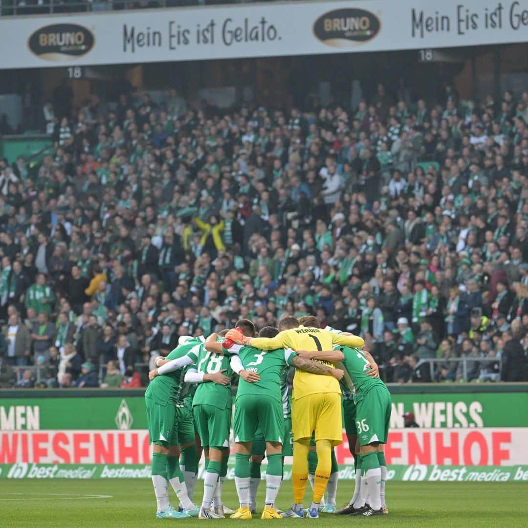 ニクラス・シュタルクさんのインスタグラム写真 - (ニクラス・シュタルクInstagram)「🟢⚪️ #Heimsieg @werderbremen」10月4日 1時16分 - nik.stark4