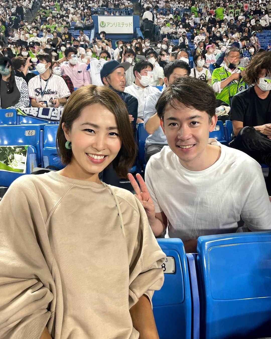 のインスタグラム：「今日のつづき。  なんと！！ フジテレビアナウンサーの田淵さんが 席まで会いに来てくださいました✨😱 @yushoh.tabuchi   いつもネット裏から選手への ヒーローインタビューされてるのを 横から見ているので 「本物だーー！！😱超イケメン！！」 と夫婦で声を上げてしまいました🙇🏻‍♂️ 本当にびっくりで嬉しすぎて感動です✨ ありがとうございました！  CSもよろしくお願いいたします！ わたしも全力応援で行きます📣💪  #坂元野球観戦記録  #ちゃっかり大臣坂元 #東京ヤクルトスワローズ #神宮球場」