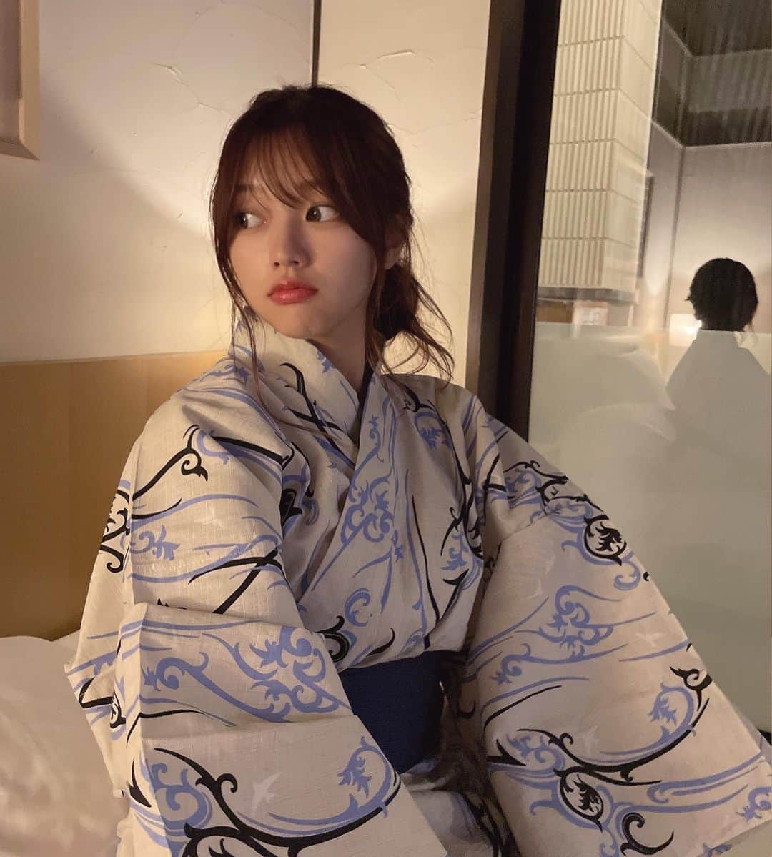 高木悠未のインスタグラム：「🌫🤍🌫🤍 最近夜ふかしさんしてる でも朝はちゃんと早起きできる🥱」
