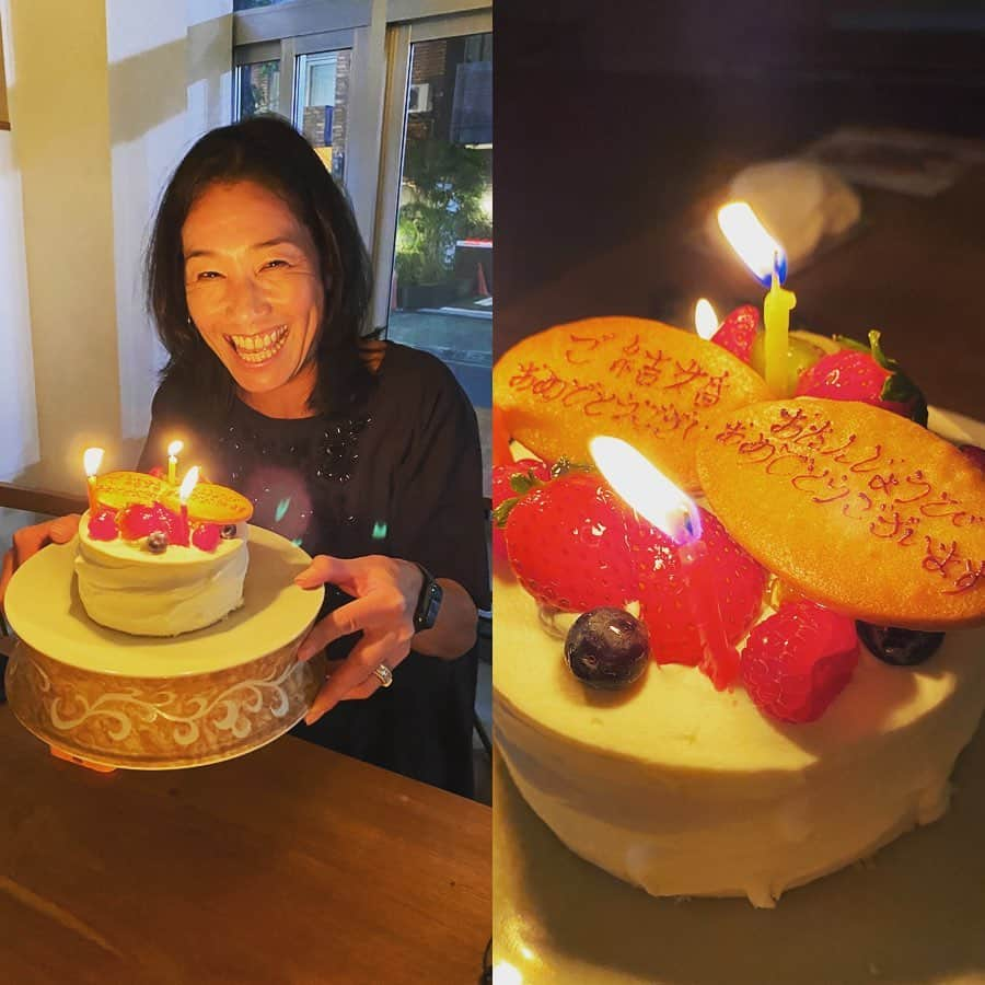 伊達公子さんのインスタグラム写真 - (伊達公子Instagram)「また別の日も！ ケーキを準備していただきました♪ @hinichinichi   #伊達公子 #kimikodate  #テニス  #テニスプレイヤー #tennis  #tennisplayer #2022年10月4日」10月4日 11時34分 - kimiko.date