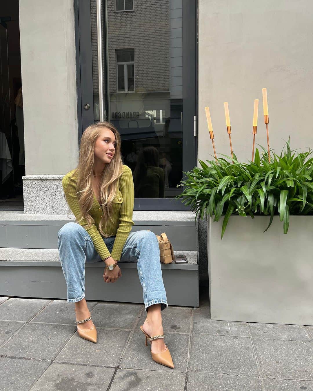エレーナ・ラジオノワのインスタグラム：「Autumn mood 🧡 🍂」