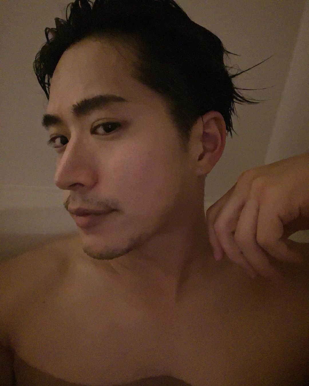 のインスタグラム：「beard🥸♨️  ３日目でこうなる😳🧔 * * * #japan #model #actor #beard」