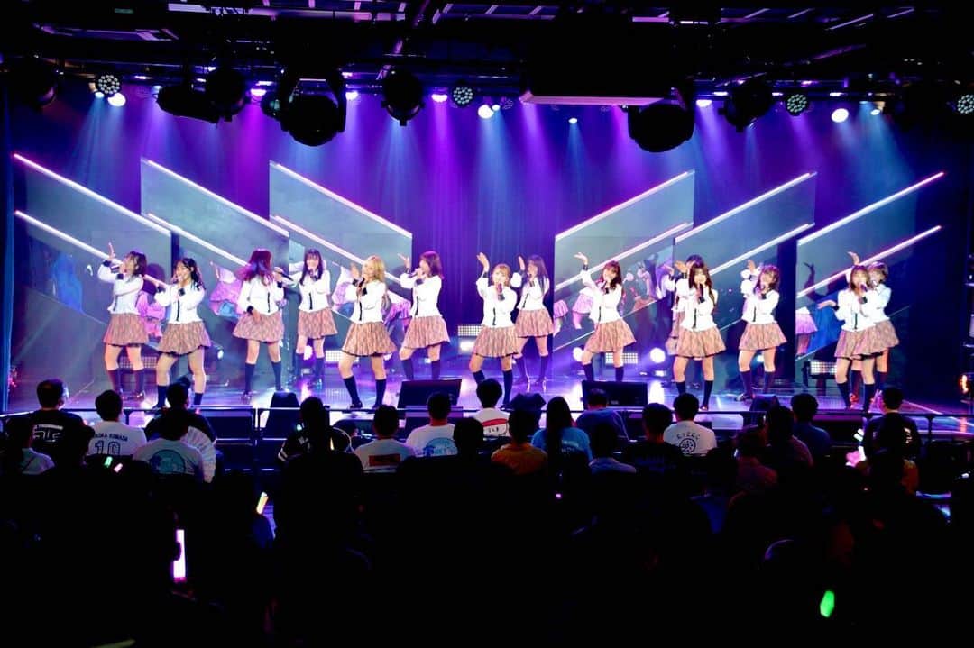 岡田栞奈のインスタグラム：「思い出記録🎤✨  #hkt48 #2期生 #10周年 #記念公演 #思い出写真 #カメラマンさんが撮った写真はやっぱり綺麗」