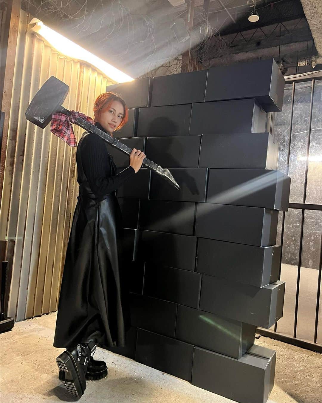 小森未彩のインスタグラム：「#UBI ソフトがお届けするモバイルゲーム #レインボーシックスモバイル にて攻撃側指令官役として声優を務めました🥺✨  今となってはゲーマーのイメージが強いですが、私がゲームにハマるきっかけになったのはPS4の #R6S #レインボーシックスシージ をプレイしたからでした。 約4年前の出来事です。  まさか、4年経って作品に携わることになるとは思いませんでした😭✨  今日はシークレットパーティーが開催され、MCとしても登壇しました‼︎ 実は楽しいより、緊張が勝ってました、、、、😇😇😇  レインボーシックスモバイルは10月8日（金）より先行プレイが始まります‼︎ ぜひ、皆さま先行プレイもリリースもお楽しみしてください🎉」