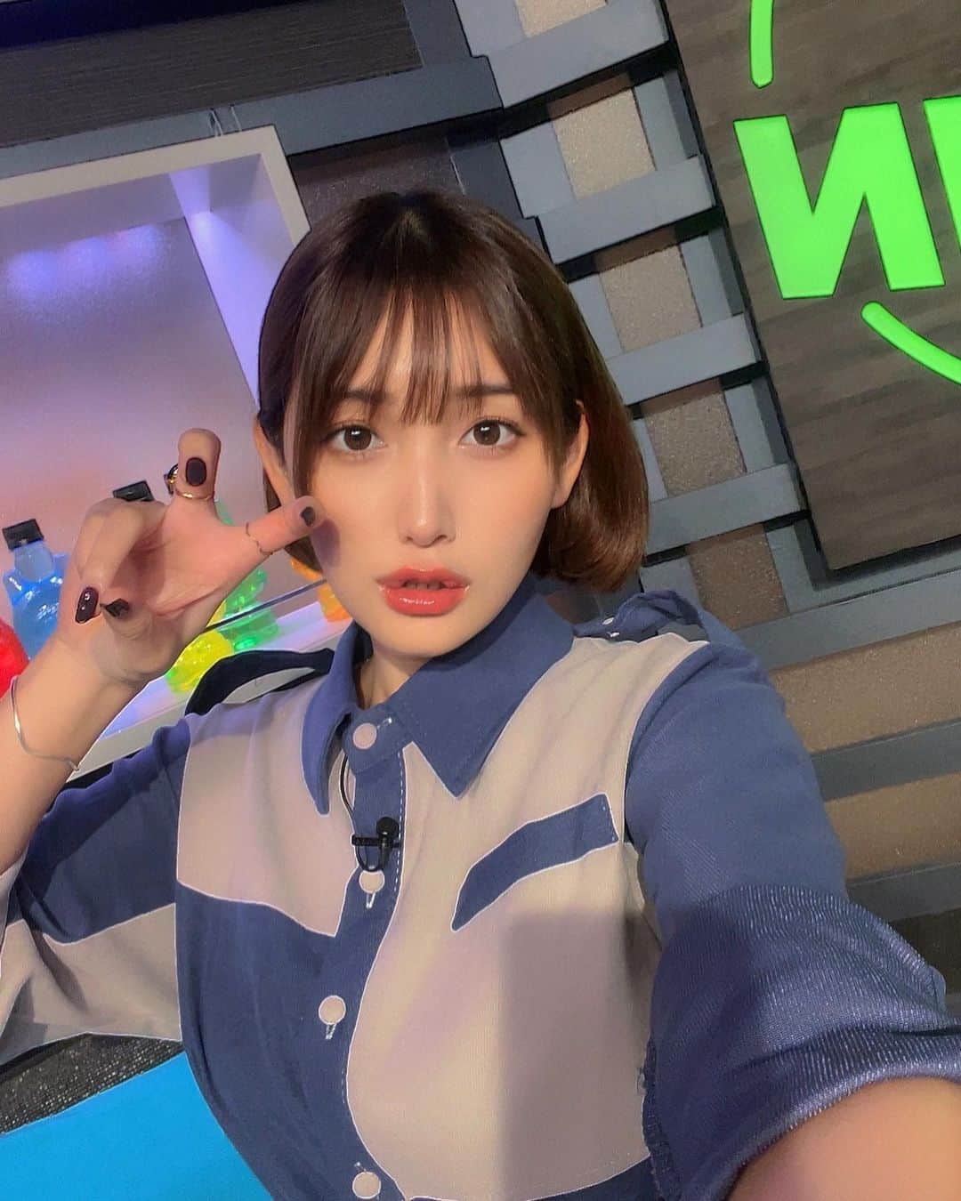 小島みゆのインスタグラム：「【今夜の #ミッドナイト競輪 🌃】  20:30から豪華ゲストが ABEMAで『静岡 F2 2日目』を生予想‼️ ⇒ abema.tv/channels/keiri…  CMあけ 幼馴染、大地くん応援してるよ！  #競輪 #ウィンチケット」