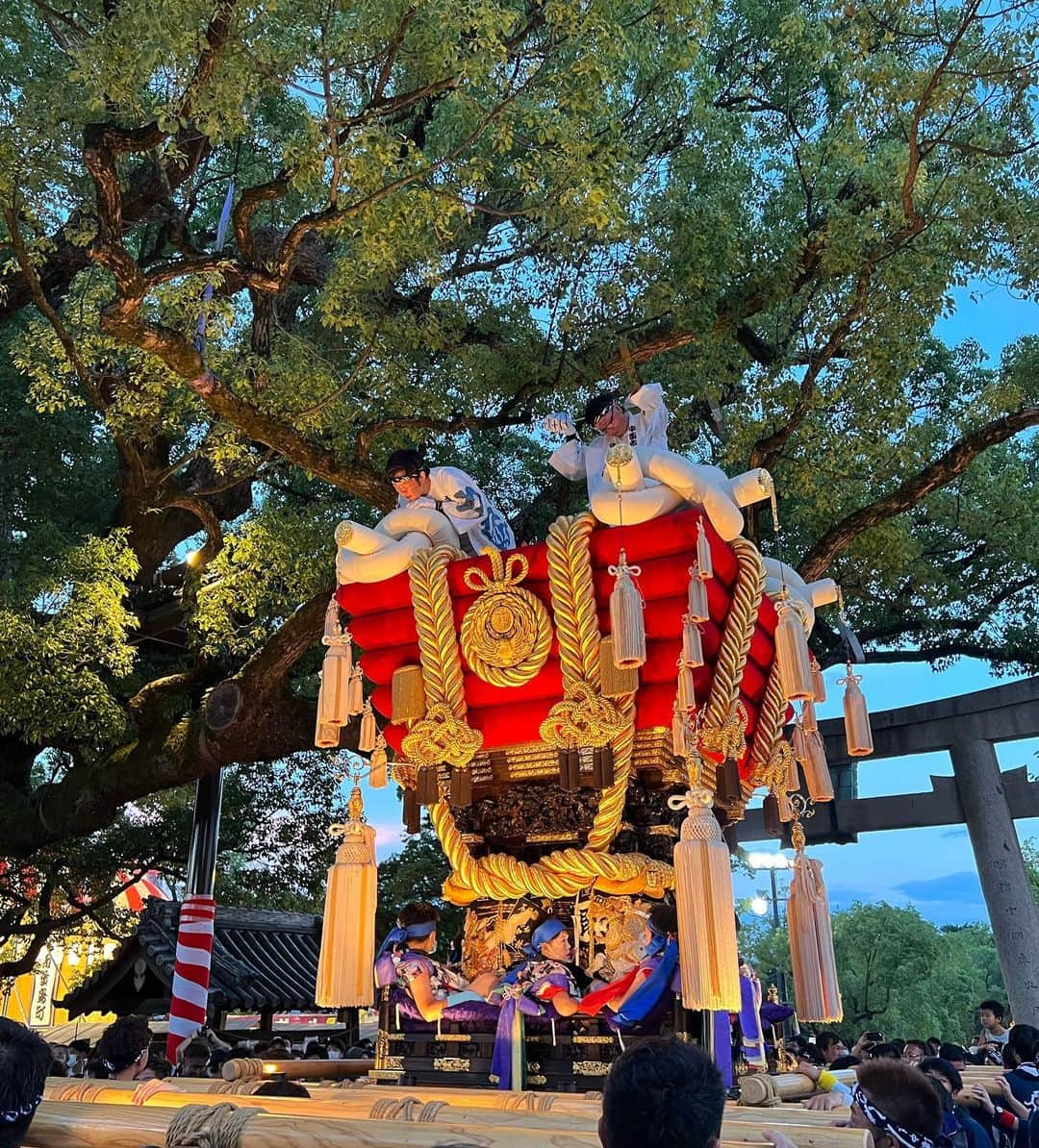 永山飛鳥さんのインスタグラム写真 - (永山飛鳥Instagram)「ふとん太鼓の祭り行くために、弾丸帰省!めっちゃ楽しかった✨  大人が1人でスーパーボールすくいするの恥ずかしいから、いとこたち誘って一緒にした😂  また来年も行けたらいいな♪」10月5日 8時41分 - asuka_nagayama