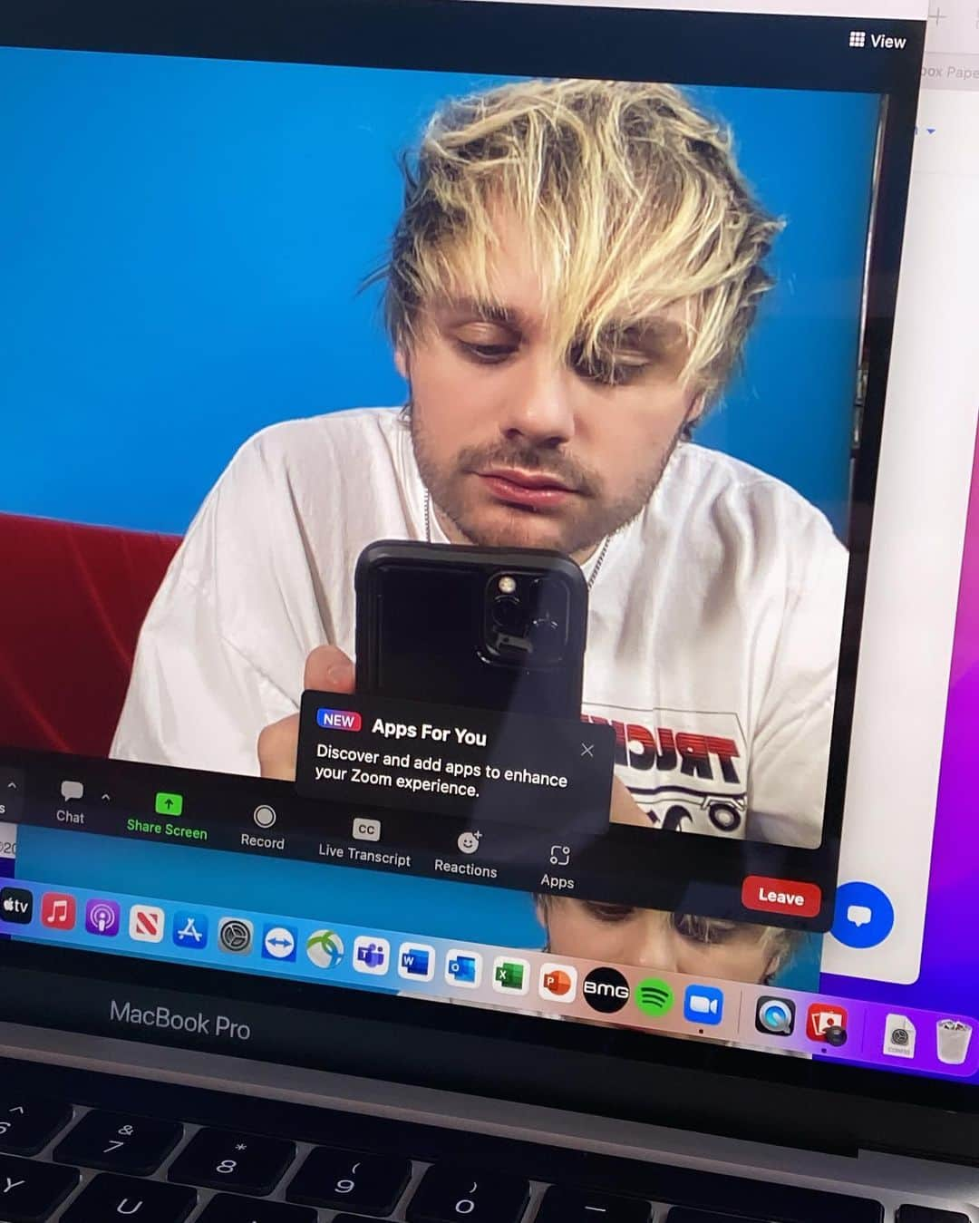 マイケル・クリフォードさんのインスタグラム写真 - (マイケル・クリフォードInstagram)「september was the craziest month of my life」10月5日 1時59分 - michaelclifford