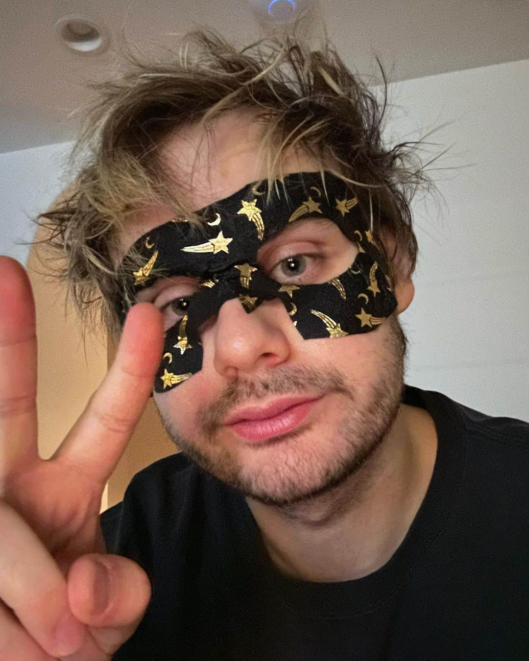 マイケル・クリフォードさんのインスタグラム写真 - (マイケル・クリフォードInstagram)「september was the craziest month of my life」10月5日 1時59分 - michaelclifford