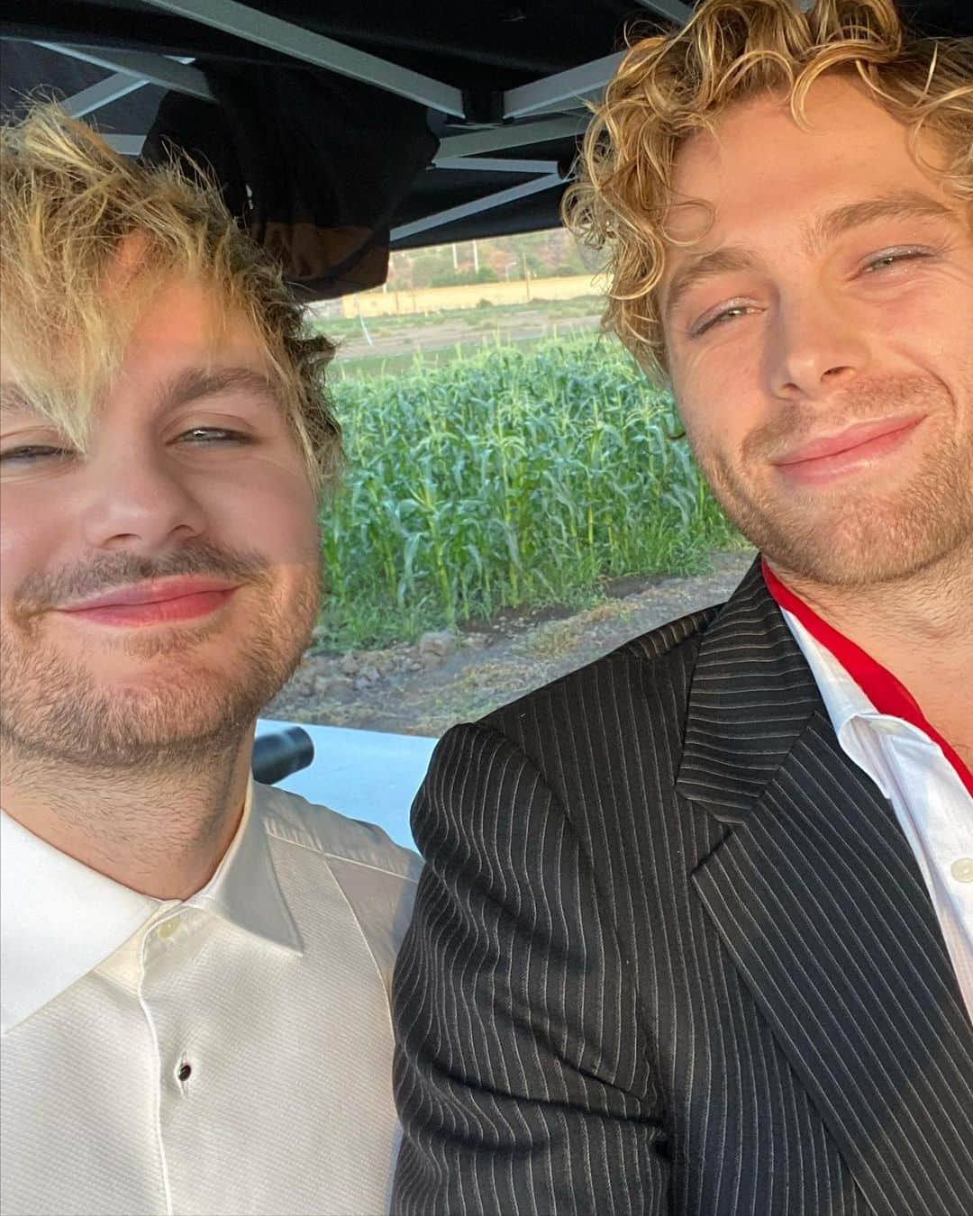 マイケル・クリフォードさんのインスタグラム写真 - (マイケル・クリフォードInstagram)「september was the craziest month of my life」10月5日 1時59分 - michaelclifford