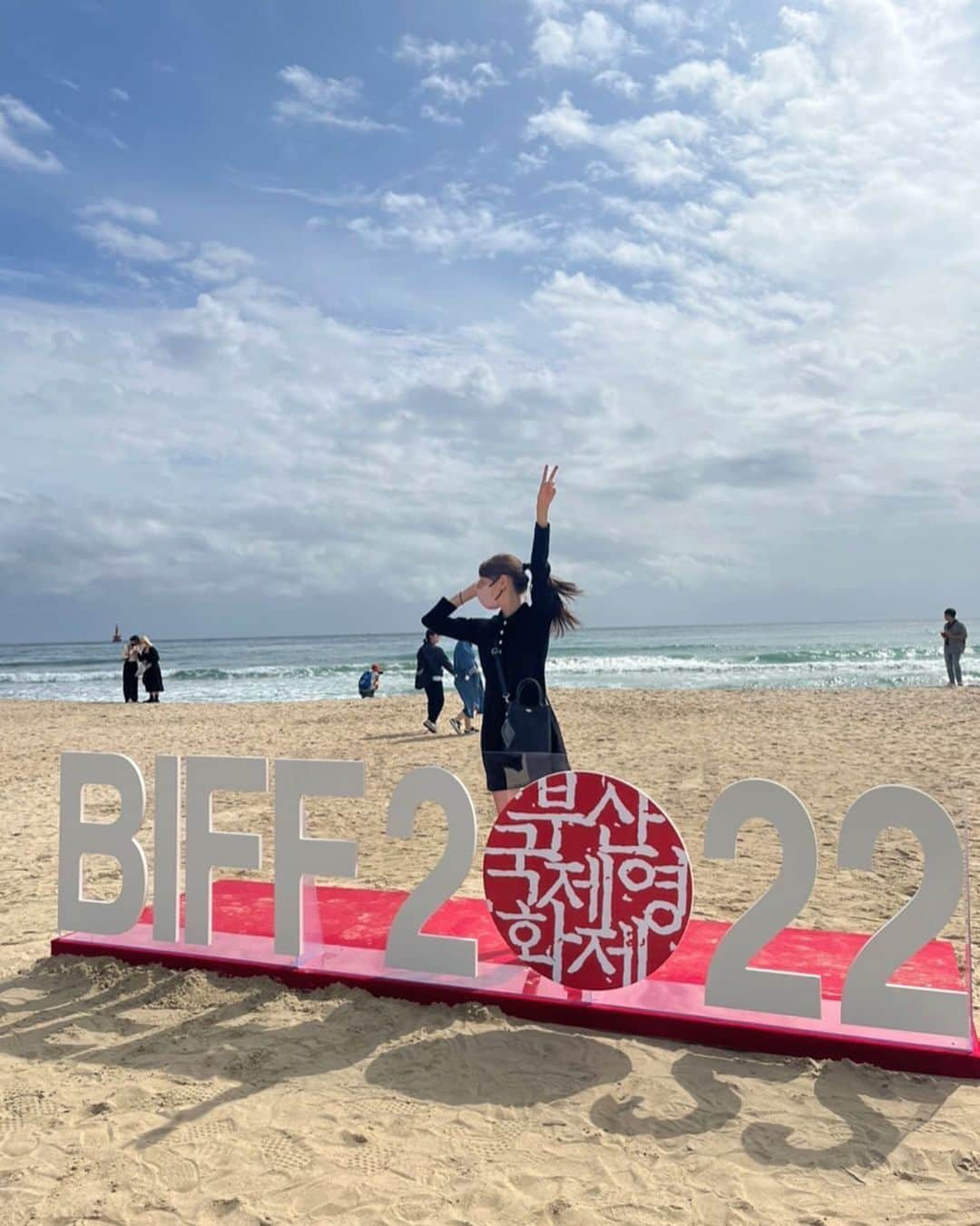 嵐莉菜さんのインスタグラム写真 - (嵐莉菜Instagram)「Busan International Film Festival🇰🇷❤️‍🔥 今夜、人生初のレッドカーペット歩きます！  #釜山国際映画祭  #biff  #busaninternationalfilmfestival」10月5日 13時57分 - lina_arashi