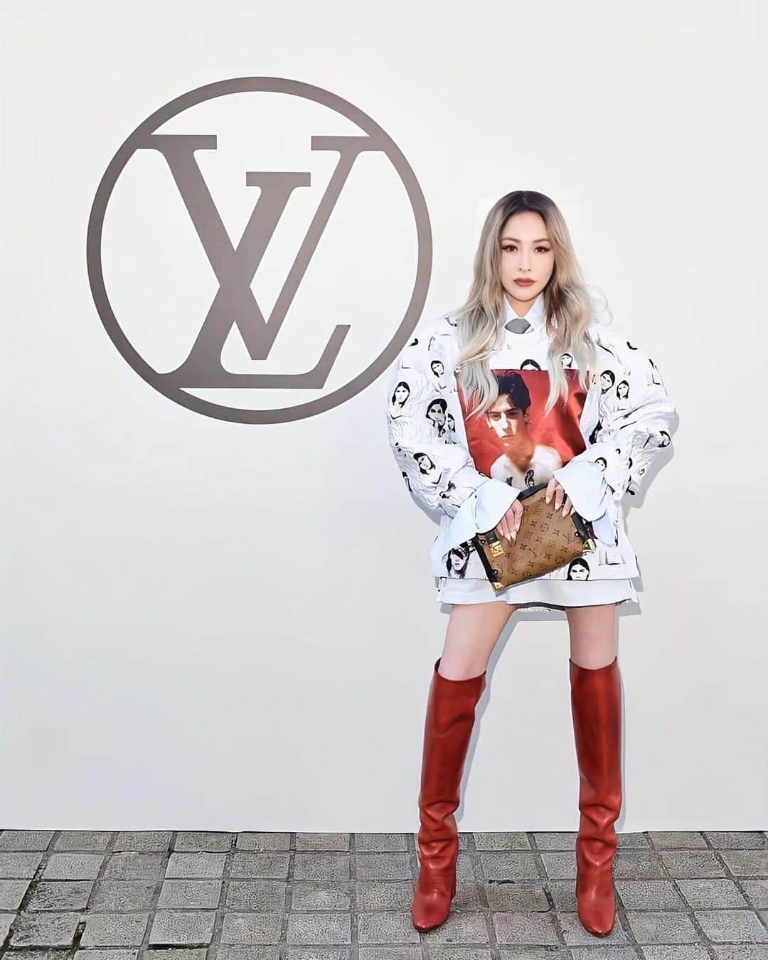 エルヴァ・シャオのインスタグラム：「What a lovely day 🤎 #louisvuitton @louisvuitton @yoyokulala」