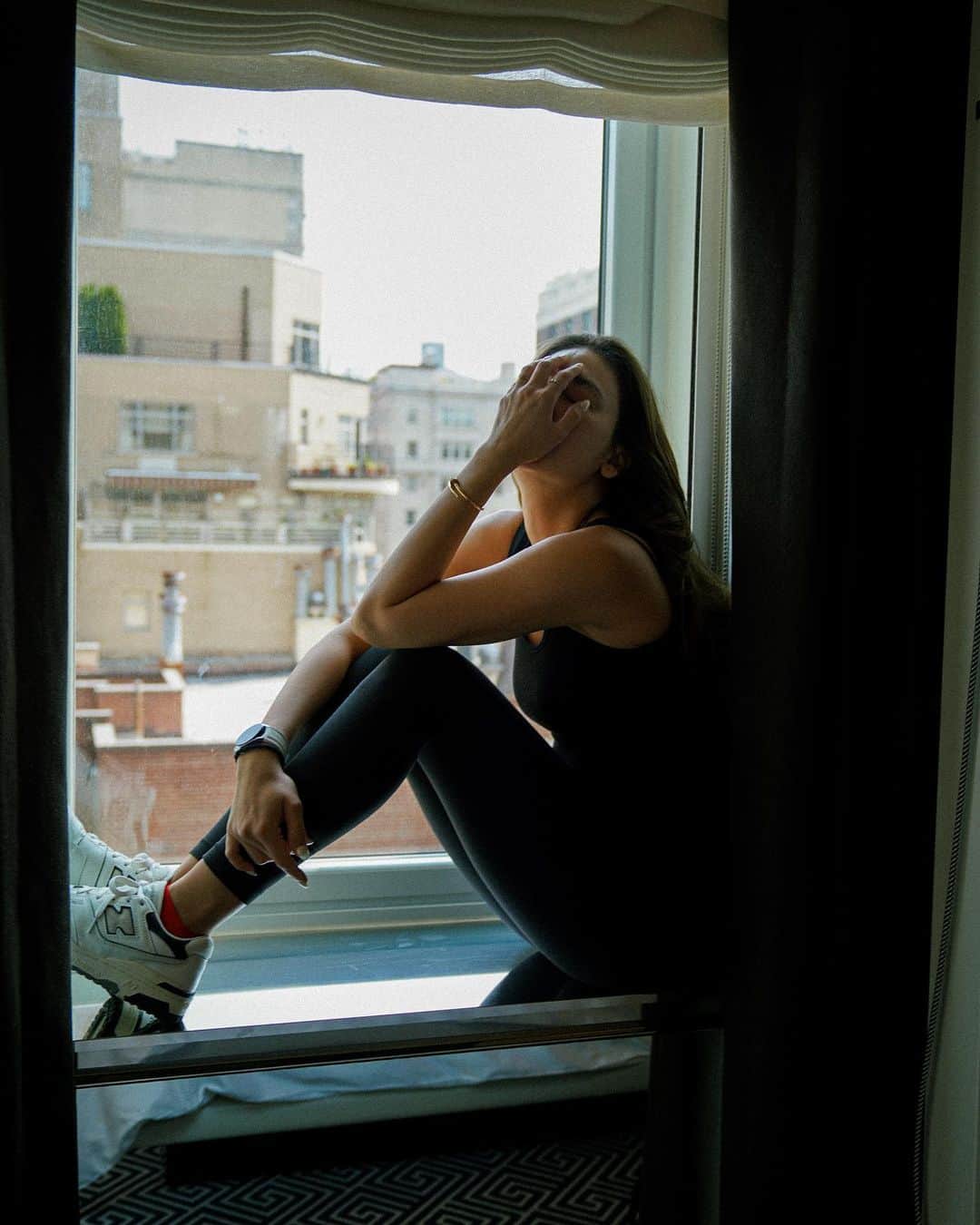 ルナ・マヤのインスタグラム：「A little photo dump in NYC 🗽」