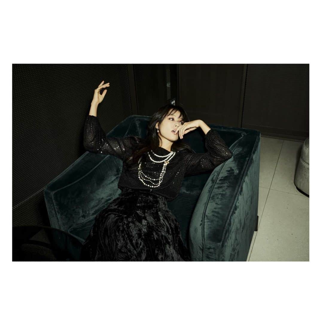 ハン・ヒョジュさんのインスタグラム写真 - (ハン・ヒョジュInstagram)「@mojo.s.phine FW🖤」10月5日 20時27分 - hanhyojoo222