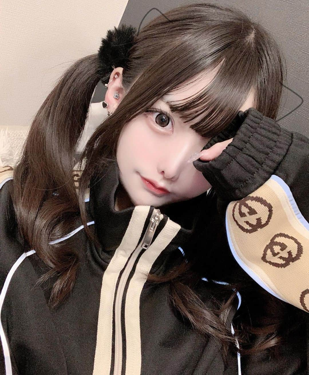 うさぎちゃんさんのインスタグラム写真 - (うさぎちゃんInstagram)「人生右打ち(＞_♡)☆☆  #地雷#地雷女#量産#地雷メイク#地下アイドル#コンカフェ#コンカフェ嬢#キラキラコンカフェ嬢#制服#メイド#黒髪#歌舞伎町#自撮り女子#かわいい#被写体#conceptcafe #idol#akihabara#meido#maid#maidcafe#meido#japanesegirl#kabukicho #kawaii#japaneseidol#japaneseculture#cosplay#kawaii#like4likes#followｍe#followforfollowback」10月5日 20時49分 - usagi___hime