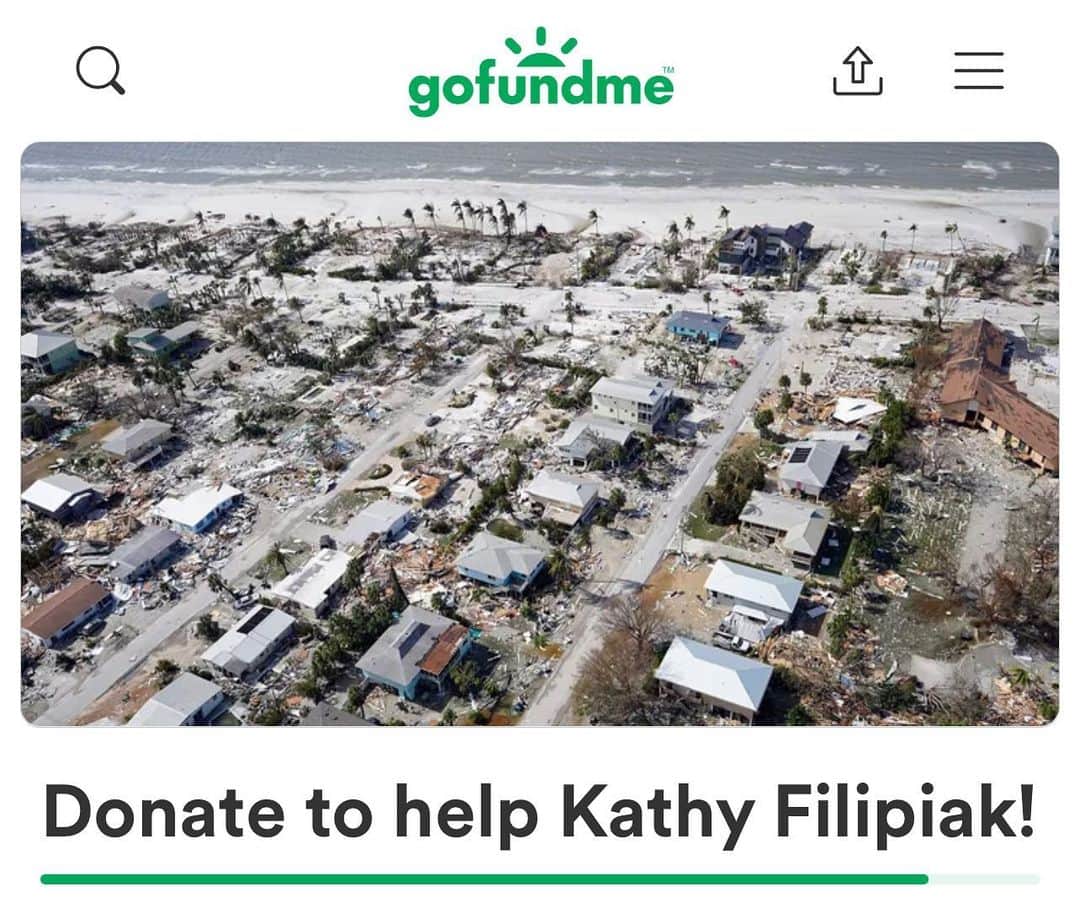 マック・ブラントのインスタグラム：「Kathy Filipiak and her spouse Joy Ellen are very dear to me. Hurricane Ian has devastated their lives. The amount of resources that will be needed to help all the people affected is unimaginable. If you’re able to help Kathy and Joy Ellen begin to rebuild there is a link in my bio.」