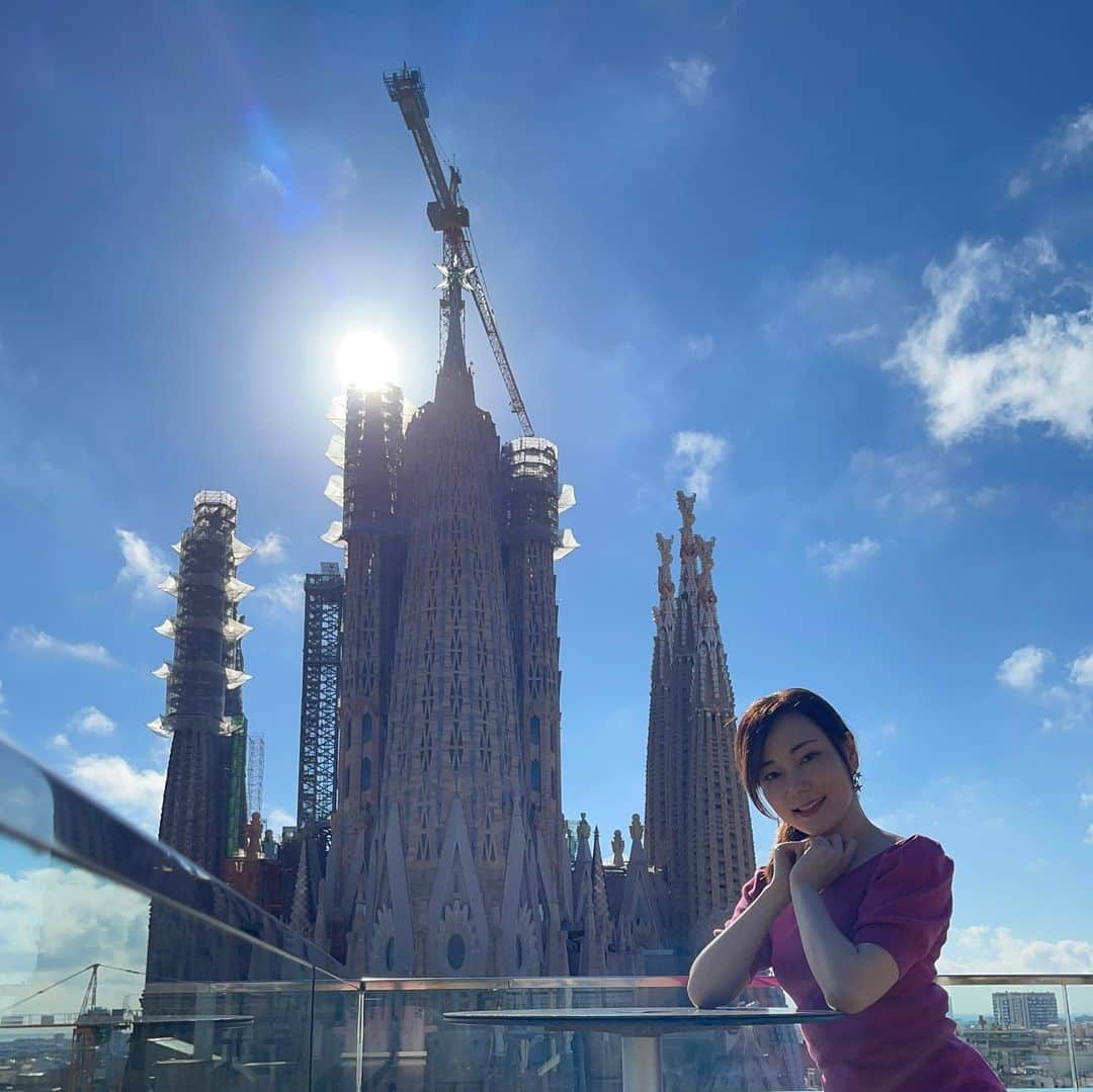 元井美貴さんのインスタグラム写真 - (元井美貴Instagram)「スペイン語を学ぶ上で、いつかは行きたいと思っていたスペインへ🇪🇸太陽が眩しかったです🌞 #España #Barcelona」10月6日 7時07分 - mikimotoi