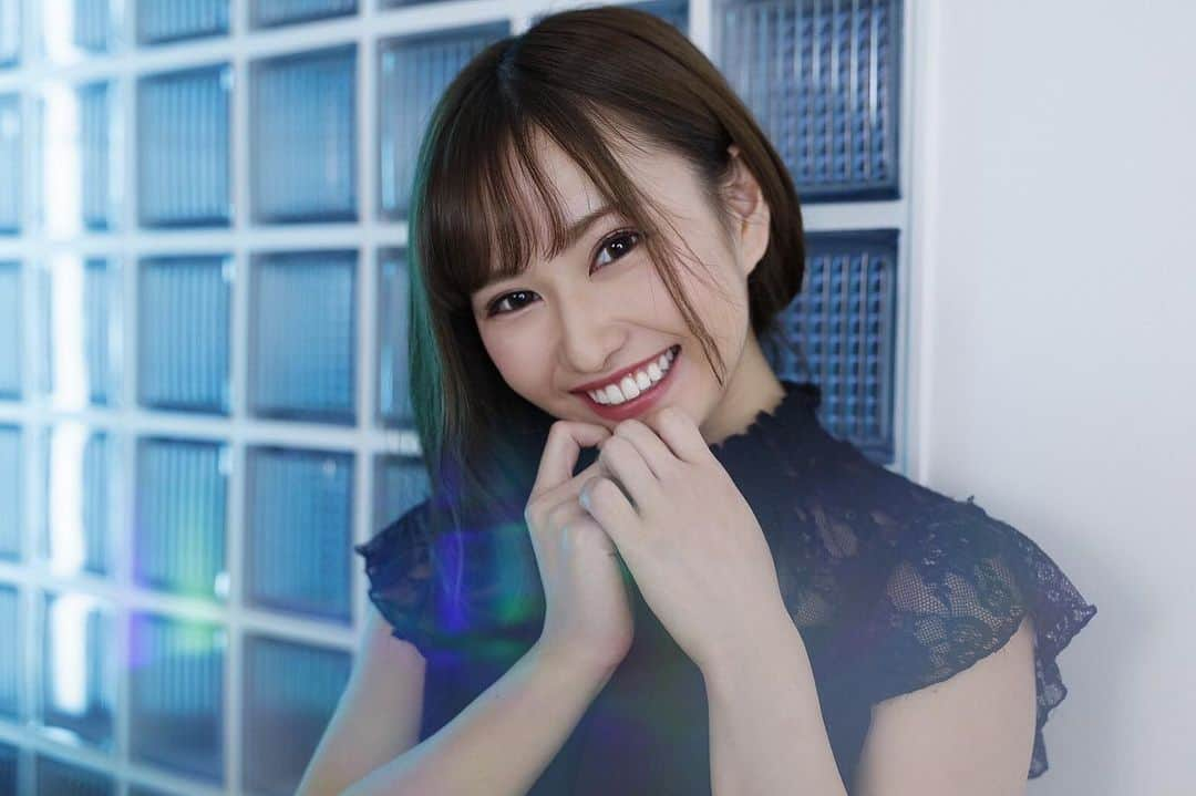 白宮奈々のインスタグラム：「. 私事ですが… 今日は私白宮奈々のお誕生日です🎂 . 既に沢山の方にメッセージをいただけて すごく嬉しい限りです🥺✨ 本当にありがとうございます！！ . この1年は沢山の試練がありました。 . まだまだ乗り越えれていないし、 まだまだこれからも続く試練かもしれませんが… . でも、私は応援してくださっている方々に 本当に支えていただいています。 応援してくださる方がいるから、毎日一生懸命過ごせています。 . 本当にいつも味方でいてくれて ありがとうございます🥺✨ . 新たな1年は、私自身が強くなりたいです。 . 支えられたり、守られたりするだけじゃなくて、 私自身が誰かを支えてあげられるような… そんな大人になりたいです。 . 応援してくださっている方々、 お友達や私を支えてくれている周りの方々に 少しでも支えられる存在になりたいです。 . そのためにもまずは自分への試練を乗り越えます。 長い戦いになるかもしれないけど… それでも、しっかりと負けずに向かい合いたいと思います。 . そしてしっかり自立した大人になれるよう頑張ります！！ . 今年は人として、レベルアップできるように頑張りますので、 是非今までと変わらず見守っていただけると 嬉しい限りですっ🙇‍♀️✨✨ . . . . . . ❤️写真集『ビキニパークへようこそ』発売中❤️ . ❤️トレーディングカード発売中❤️ . . . #ミスFLASHグランプリ  #アイドル  #idol #モデル #model  #童顔  #japanesegirl #japaneseidol  #asiangirls #asian #asianbeauty  #ig_japan #igers #picoftheday #lingerie  #童顔女子 #低身長女子 #低身長  #低身長コーデ #かわいいものが好き #ファッション #ファッションコーデ  #ヘアアレンジ #ヘアスタイル」