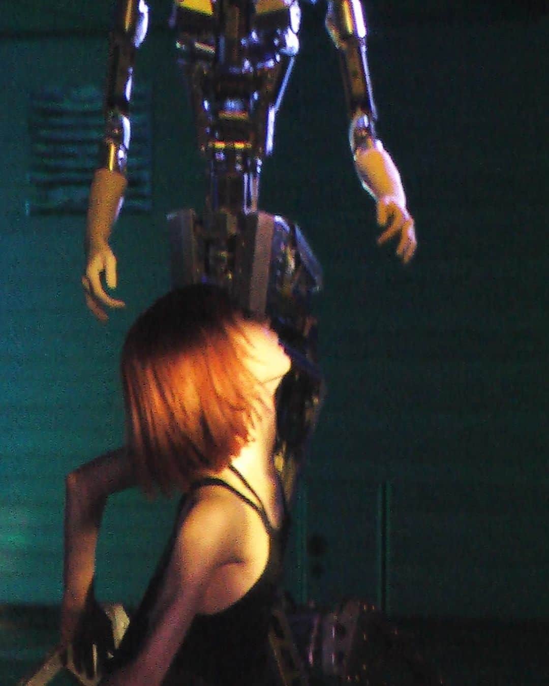 飯島望未のインスタグラム：「🤖✨  BORDERLINE #behindthescenes」