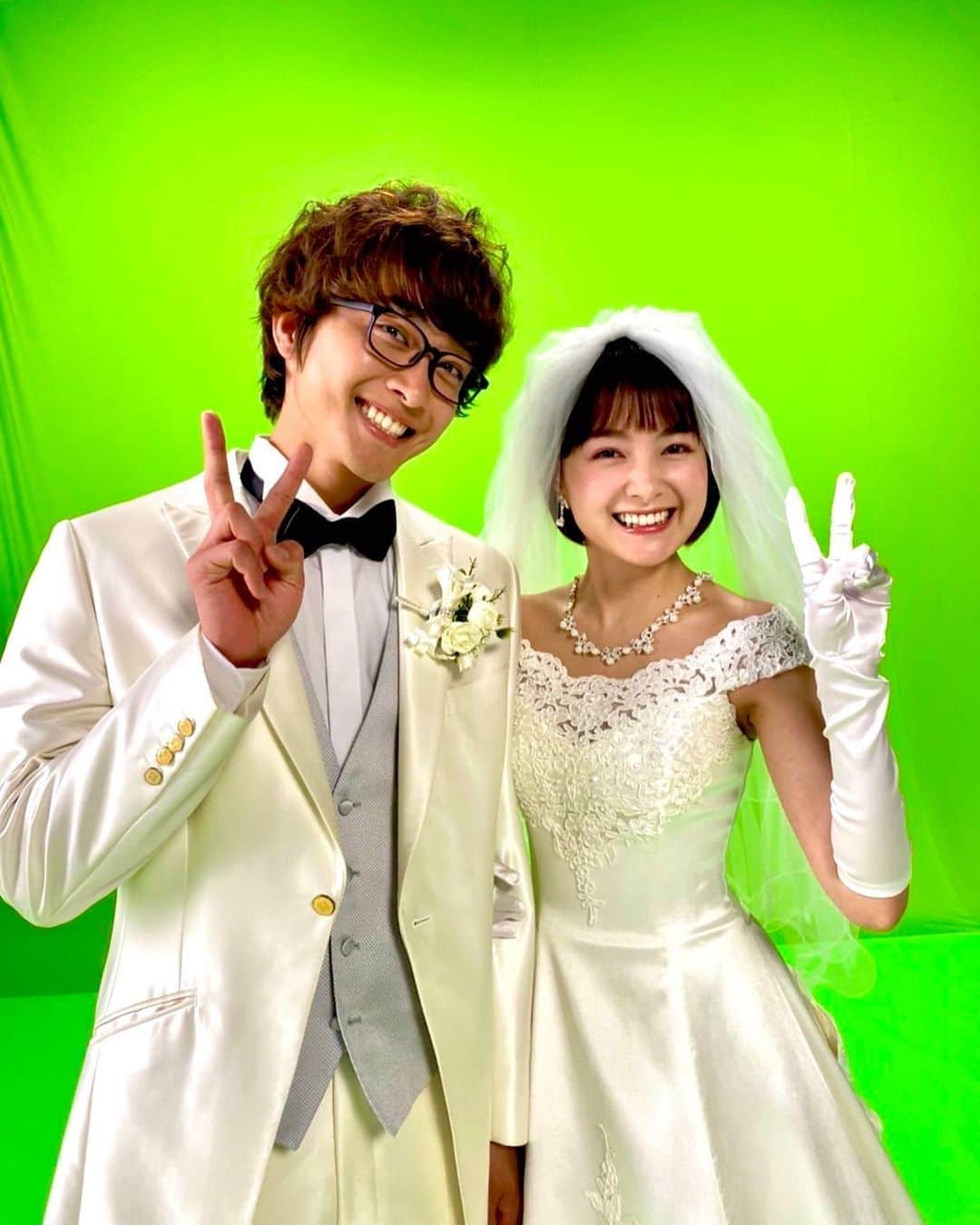 葵わかなのインスタグラム：「Amazon original ドラマ 「結婚するって、本当ですか？」  いよいよ10月7日、明日！というか24時から！全話配信スタートです！✨  愛情込めて撮影した日々が思い返されます。 ぜひたくさんの方に観ていただきたいです！  感想もお待ちしてます！！☺️  写真は、大原くん役の#佐藤寛太　くん。 オープニングの映像にも注目してください✌️  #結婚するって本当ですか」