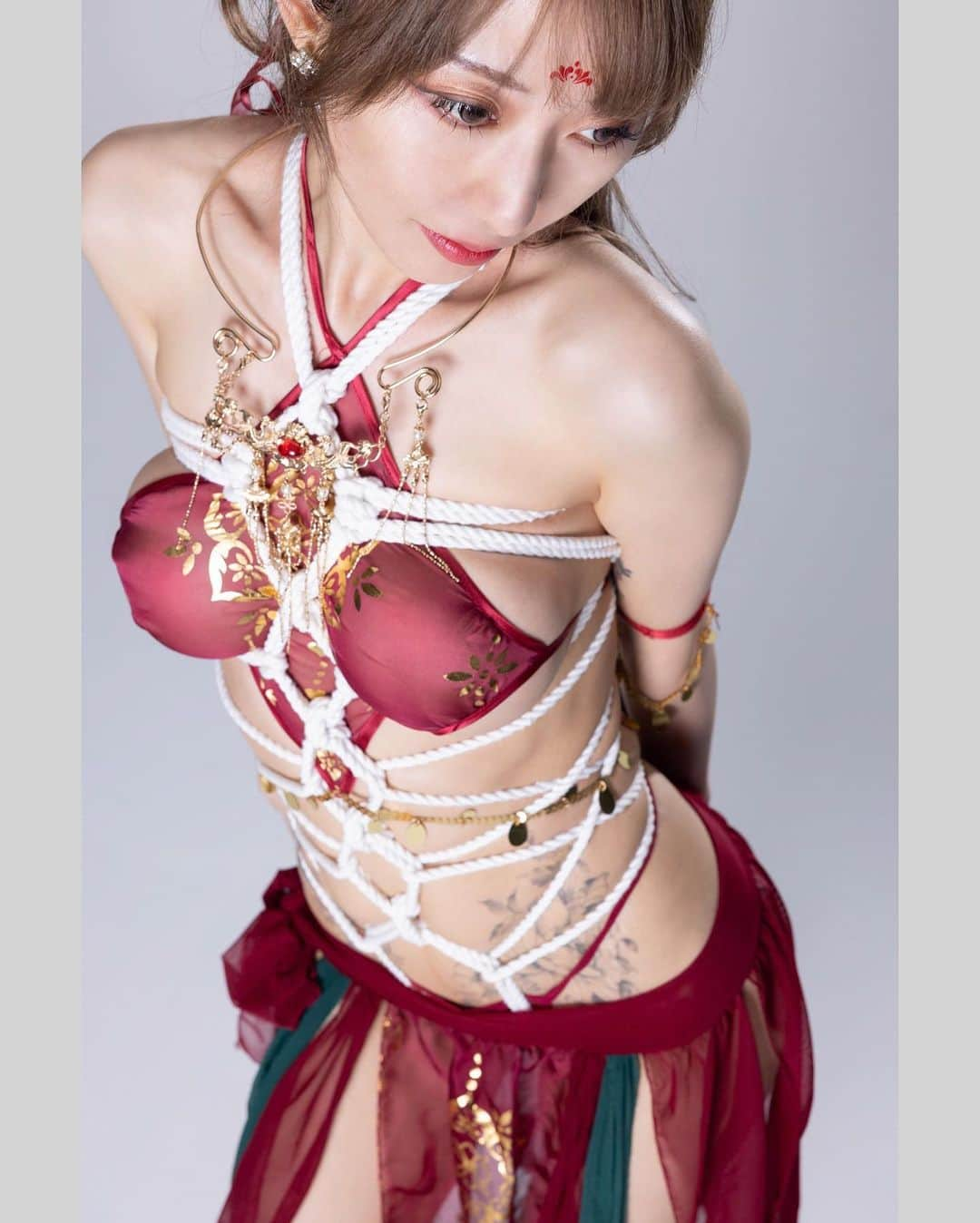 Hajime Kinokoさんのインスタグラム写真 - (Hajime KinokoInstagram)「Shibari & Photo Hajime Kinoko Model @yami_7878  #whiterope #cute #cutgirl #costume #cosplay #コスプレ #china #chinese #chinesegirl #chinesecostume #fashion #art #contemporaryart #modernart」10月6日 15時50分 - kinoko_shibari