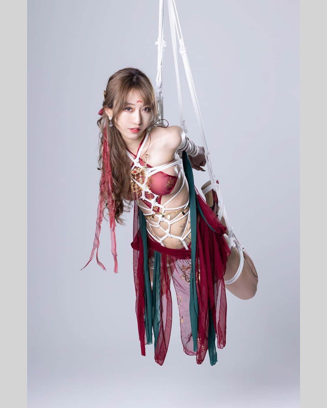 Hajime Kinokoさんのインスタグラム写真 - (Hajime KinokoInstagram)「Shibari & Photo Hajime Kinoko Model @yami_7878  #whiterope #cute #cutgirl #costume #cosplay #コスプレ #china #chinese #chinesegirl #chinesecostume #fashion #art #contemporaryart #modernart」10月6日 15時50分 - kinoko_shibari