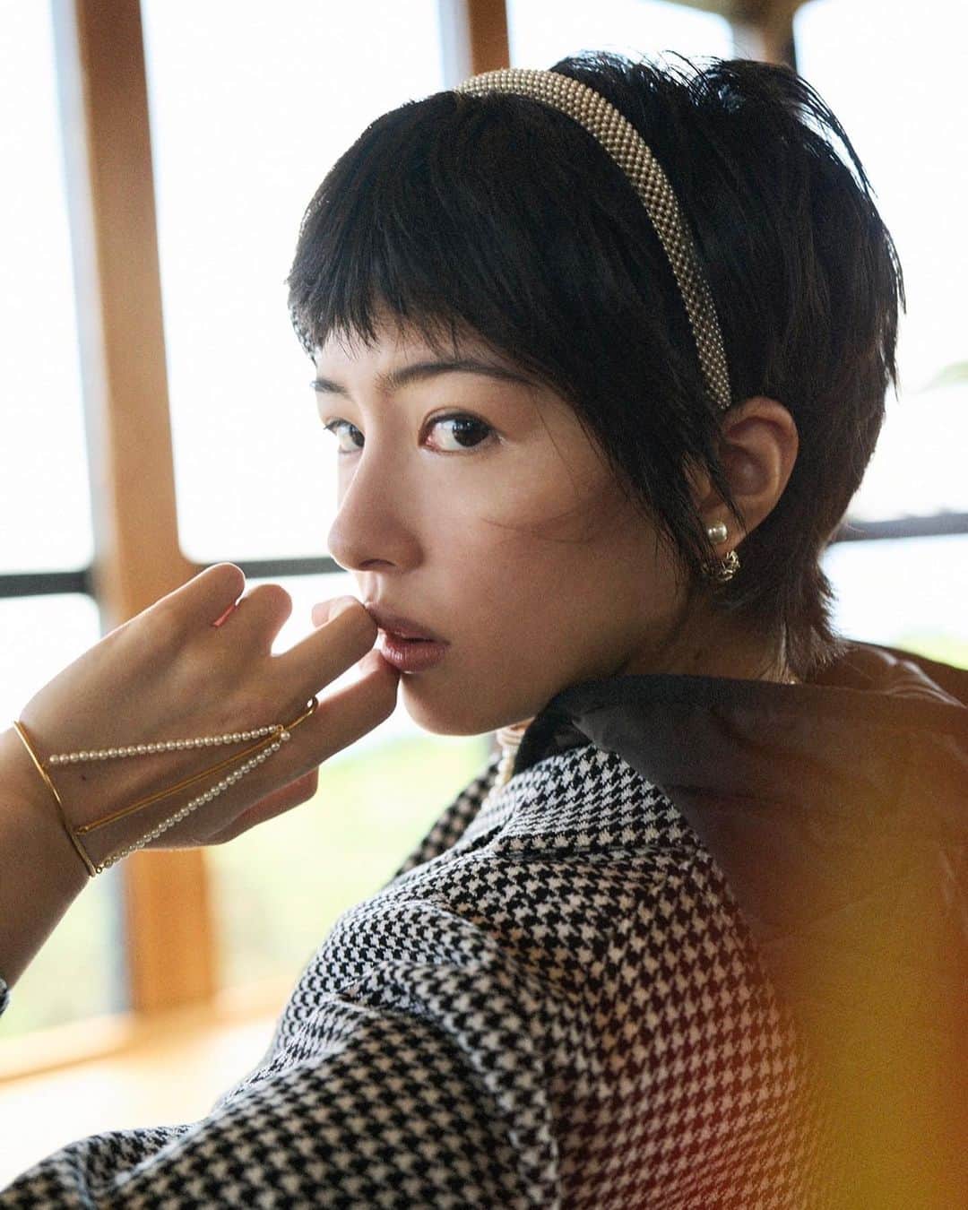 のインスタグラム：「@dewmagazine」