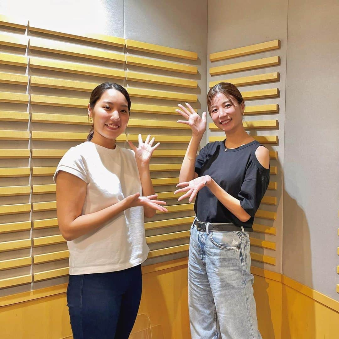 青木愛さんのインスタグラム写真 - (青木愛Instagram)「明日は『K’2nd presents 青木愛 スポーツ to you』📻✨ ⁡ 前回は初回ということで、私のひとり喋りだったので。。明日は初のゲスト❣️ ⁡ 記念すべき1人目のゲストは、アーティスティックスイミング元日本代表 三井梨紗子さんです🧜🏼‍♀️💙 ⁡ 梨紗子ちゃんとは同じ競技でも深い話ってあまりしたことがなかったので。。 話しながら現役時代を思い出して、ふたりで苦しくなりました🤢笑笑 でもAS以外の話もたくさんできて楽しかったです🫶🏻 ⁡ ニッポン放送で21時から📻 是非聴いてください🐶💕」10月6日 20時44分 - aiaoki_official