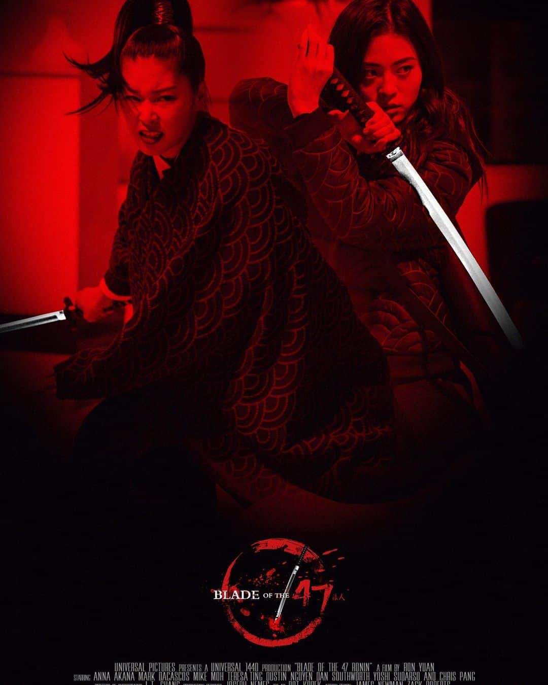 のインスタグラム：「Ok, the girl on the left looks familiar to me….. anyway @47roninmovie is coming to @netflix and Blu-Ray in 19 days!!!! I am so exited for this ❤️  あと19日で公開だよ！ #bladeofthe47ronin」