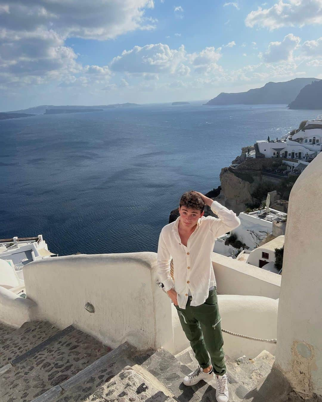 ノア・シュナップのインスタグラム：「🇬🇷」