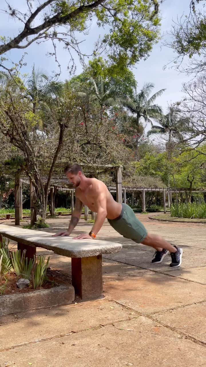 Jonas Sulzbachのインスタグラム：「my gym 💪🏼」