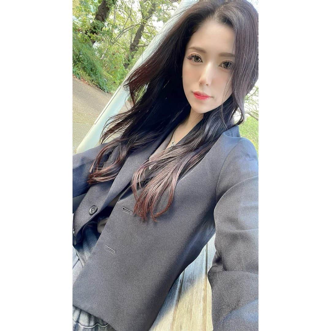 箕田 みなみのインスタグラム：「今日の東京🗼気候が良すぎて仕事の合間に、お散歩🌱✨」
