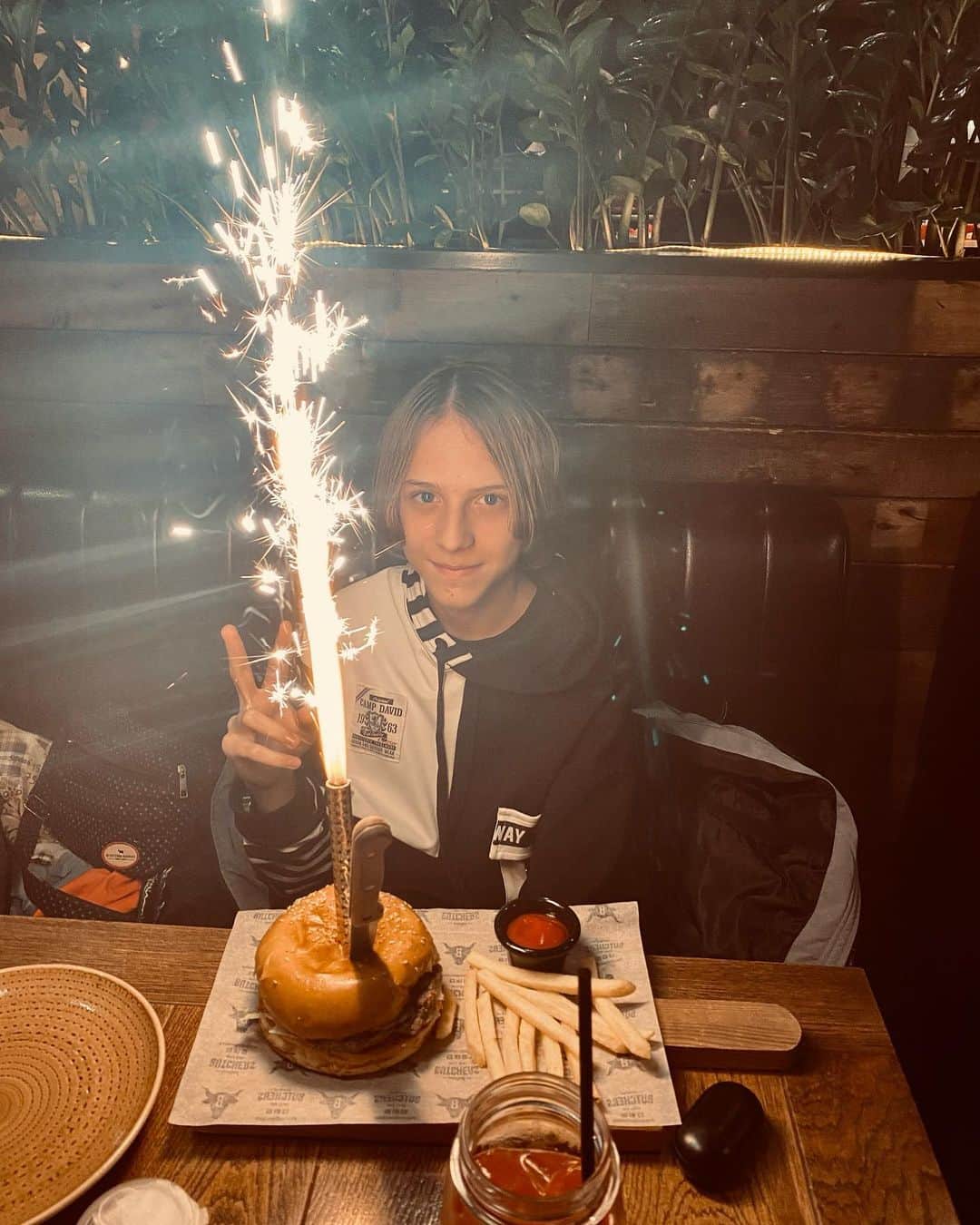 エレーナ・ベレズナヤのインスタグラム：「Загаданное-сбудется! 15!🥳🍀🥳」