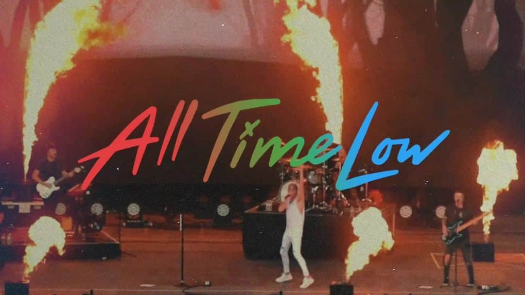 All Time Lowのインスタグラム：「March 17th, 2023 at @OVOArena London is on sale NOW! See you there🤘🏻」
