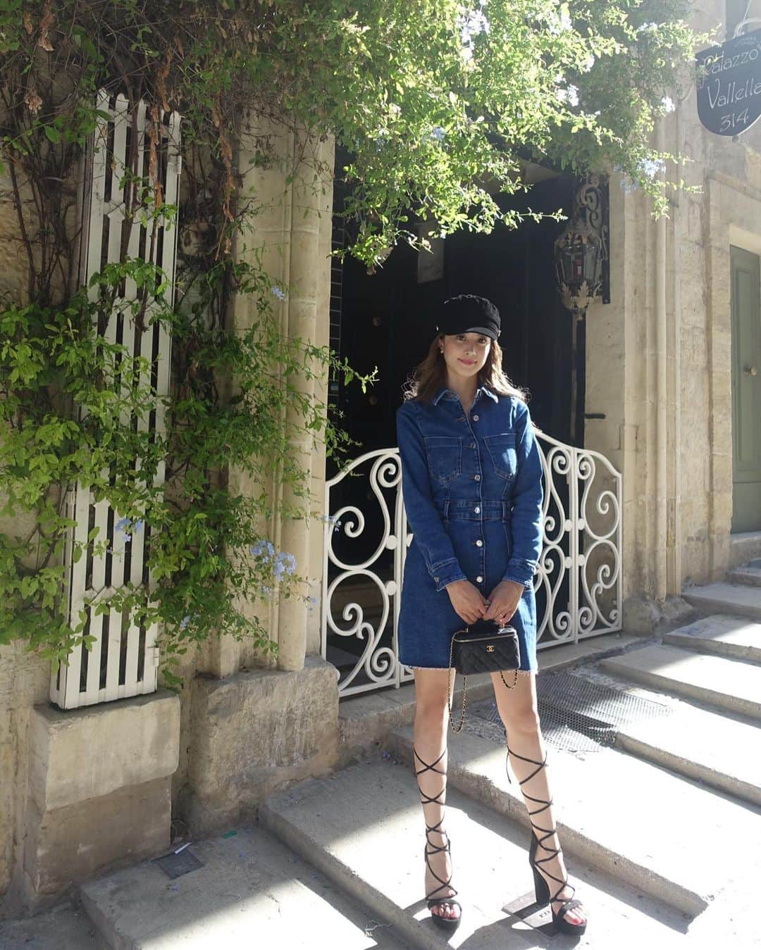 miiのインスタグラム：「こっちにレースアップの靴2足持ってきた💕 . . . #マルタ#バレッタ#ヨーロッパ旅行#マルタ共和国」