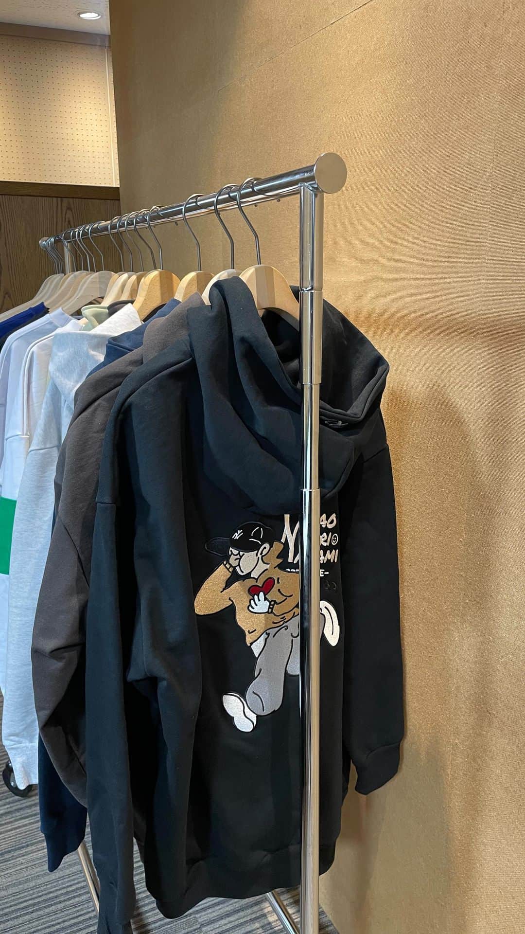 のインスタグラム：「kaoyorinakami × freaksstore どれもかわいすぎなんで とりあえずみて🫶😉ㅤㅤㅤㅤㅤㅤㅤㅤㅤㅤㅤㅤㅤ #kaoyorinakami #freaksstore」