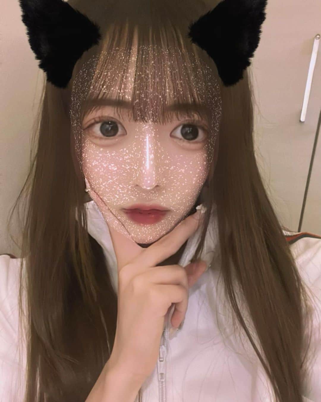 のインスタグラム：「どっちがすき？？  ※実際と異なる場合しかありません  .  .  .  #APEX女子 #ゲーム女子  #エフェクト #effect  #ApexLedgends #apex  #game #selfie #ınstagood」