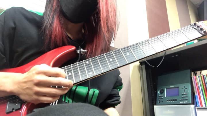 のインスタグラム：「trigger finger treatment.」