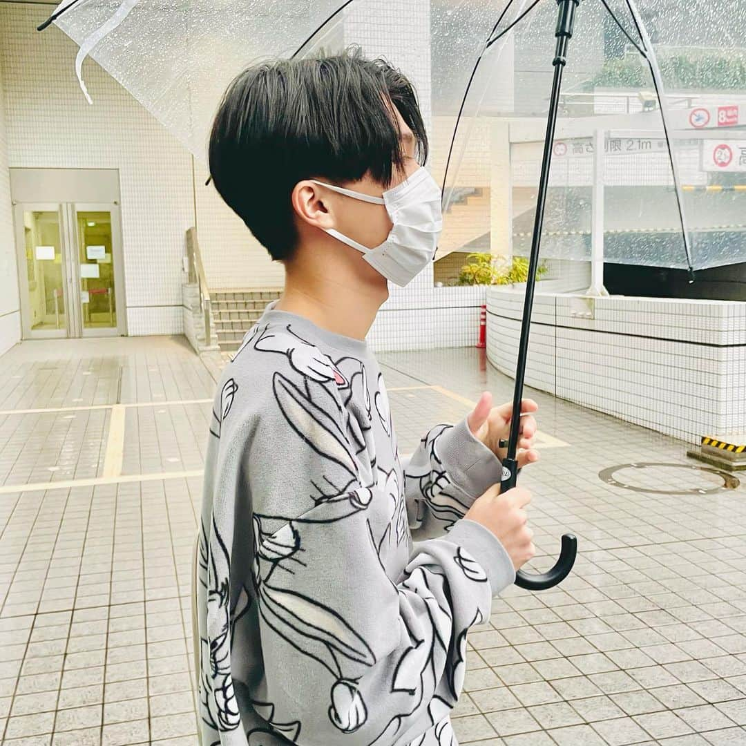 田倉暉久のインスタグラム：「雨だって素敵やん」